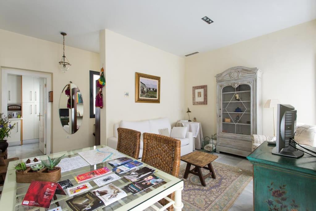 Apt. Sierpes-Cuna, Wifi, Hvac Séville Extérieur photo