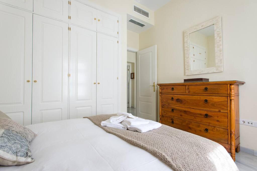 Apt. Sierpes-Cuna, Wifi, Hvac Séville Extérieur photo